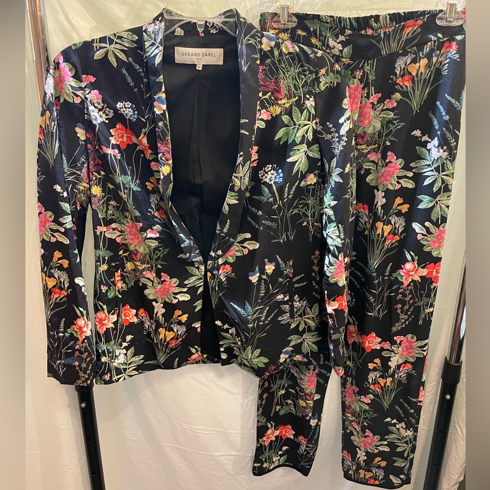 Gerard Darel Paris Jacket Pant Suit Black Floral - 34